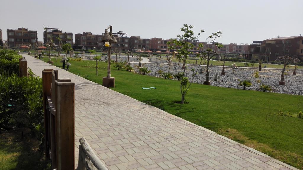 Three-Bedroom Garden Chalet At Marina Wadi Degla For Families 아인 수크나 객실 사진